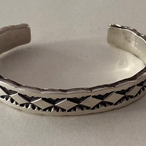 Darin bill bracelet deals