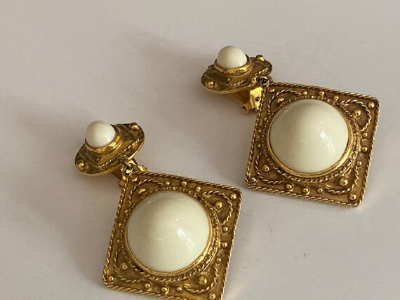 Designer Etruscan Kenneth Lane KJL White Cabochon… - image 3