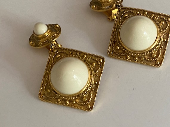 Designer Etruscan Kenneth Lane KJL White Cabochon… - image 9