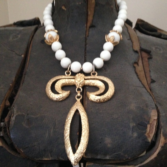 Bold Etruscan Designer KJL Kenneth Lane Huge Runw… - image 1