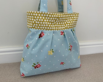 Pleated Floral Tote Bag: Handmade Fabric Handbag with Magnetic Snap