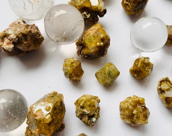 Grossular Green Garnet - Mali , natural garnet, rough garnet, natural grossular gemstones- January birthstone, yellow green garnet