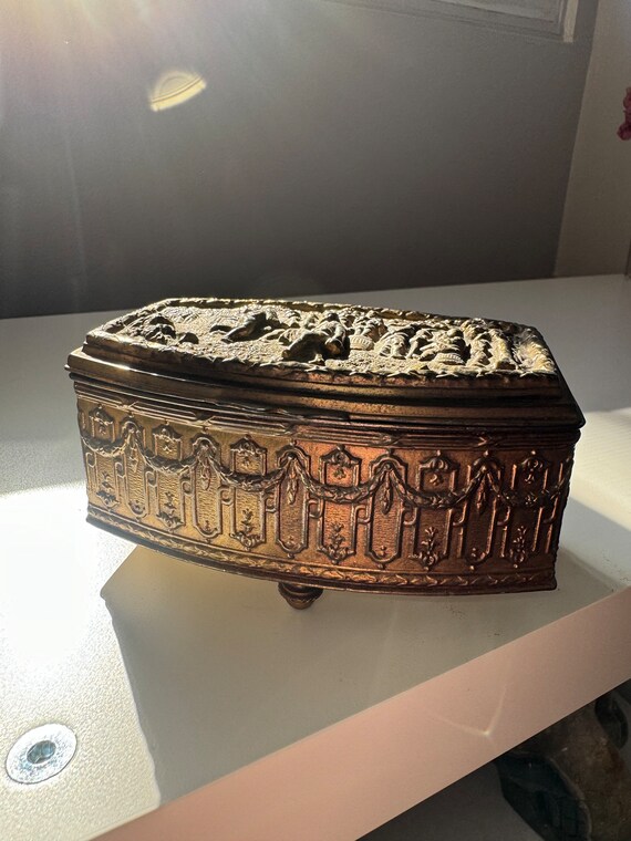 1915 Vintage metal jewelry box casket - colonial … - image 3