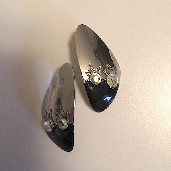 80s Vintage Earrings / Rhinestone Earrings / Silver Black Enamel / Mother of the Bride / Fashion Accessories / Hi Fashion Earrings / Pierced