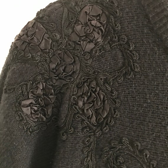 80s Vintage Knit Top / Black Appliqué Pullover by… - image 4
