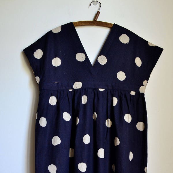 Bubble Dress (S) ; V-neck dress in Japanese cotton/linen fabric