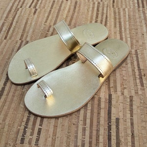 Gold toe ring leather sandals, Ancient Greek sandals, Bridal gold leather sandals, Summer women shoes, Wedding sandals, Beach party shoes