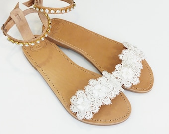 Bridal lace and pearls sandals, Wedding flat leather sandals, White lace flowers, Greek leather sandals, Beach party shoes, Summer shoes