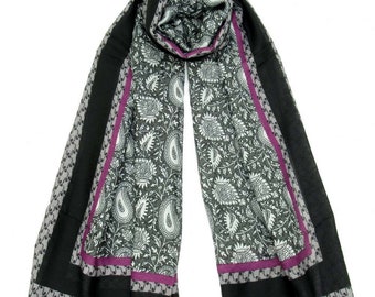 Φαρδύ φουλάρι με λαχούρια μωβ μαύρο  / Large scarf black purple