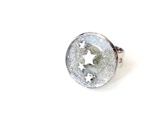 Silver adjustable celestial resin ring - Stars glitter ring - Cocktail ring- Round adjustable ring- Summer ring - Minimalist ring