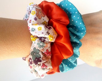 Turquoise polka dot scrunchies, Satin orange scrunchy, Floral scrunchies, Hair ties, Set of 3 scrunchies, Hair fashion trend, Gift for girls