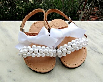 Flower girl sandals / Wedding sandals / Girl sandals/  White pearl sandals / Greek sandals / Summer shoes / Beach wedding / White flats