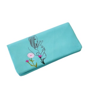 Cartera de cuero azul, Cartera de mujer de cuero con bordado azul, Cartera minimalista, Cartera larga, Cartera de cuero, Regalo para mujer, Regalo para el Día de la Madre