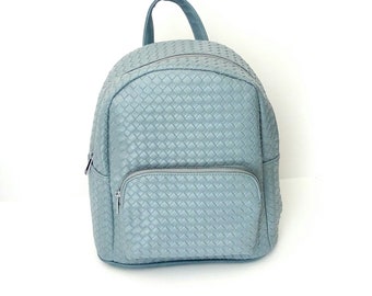 Γαλάζια τσάντα πλάτης / Light blue backpack