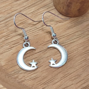 Silver moon star earrings, Crescent moon star dangle earrings,Dangle Celestial jewelry, Everyday earrings, Minimal earrings, Gift for her