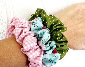 Green Polka dot scrunchies, Floral blue scrunchy, Set of 3 scrunchies, Hair ties, Floral scrunchies, Pink scrunchies, Handmade scrunchies