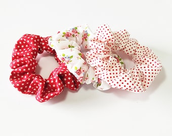 Red scrunchies, Red polkadot scrunchies, Floral red scrunchies, Retro hair accessories, Handmade cotton scrunchie, Set of 3 scrunchies