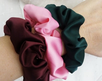 Set of 3 satin scrunchies, Σετ 3 σατέν λαστιχάκια για τα μαλλιά