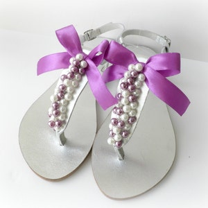Sandalias decoradas con cintas y piedras sale