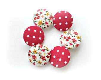 Sewing fabric buttons - Retro floral Red buttons - Covered buttons - Size 36 22mm 7/8in - Red polka dots - Floral buttons - Retro buttons