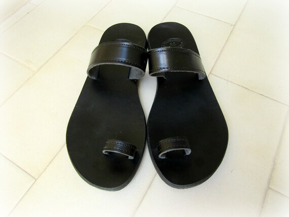 Black sandals Greek leather sandals Toe ring sandals Ancient sandals Handmade sandals Summer shoes Women sandals Beach flats Black sandals Greek leather sandals Toe ring sandals Ancient sandals Handmade sandals Summer shoes Women sandals Beach flats