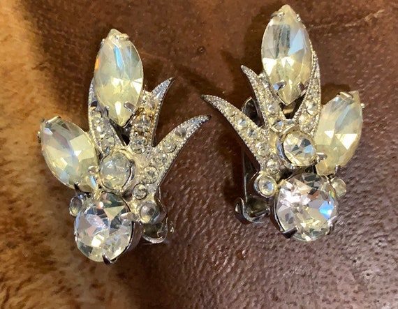 Vintage Eisenberg Ice Clip On Earrings