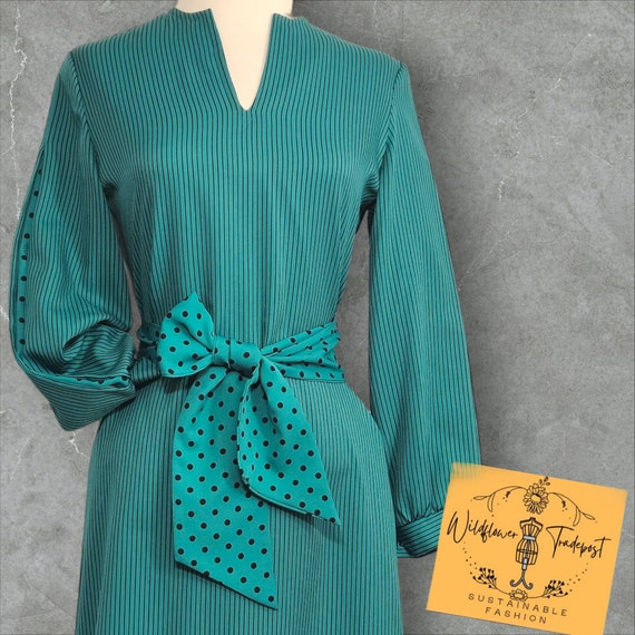 open lace back dress Abby Paris 94145 Size 6 Hunter Green Short Homecoming Dress Spaghetti Strap Plunging V Neck Sequin