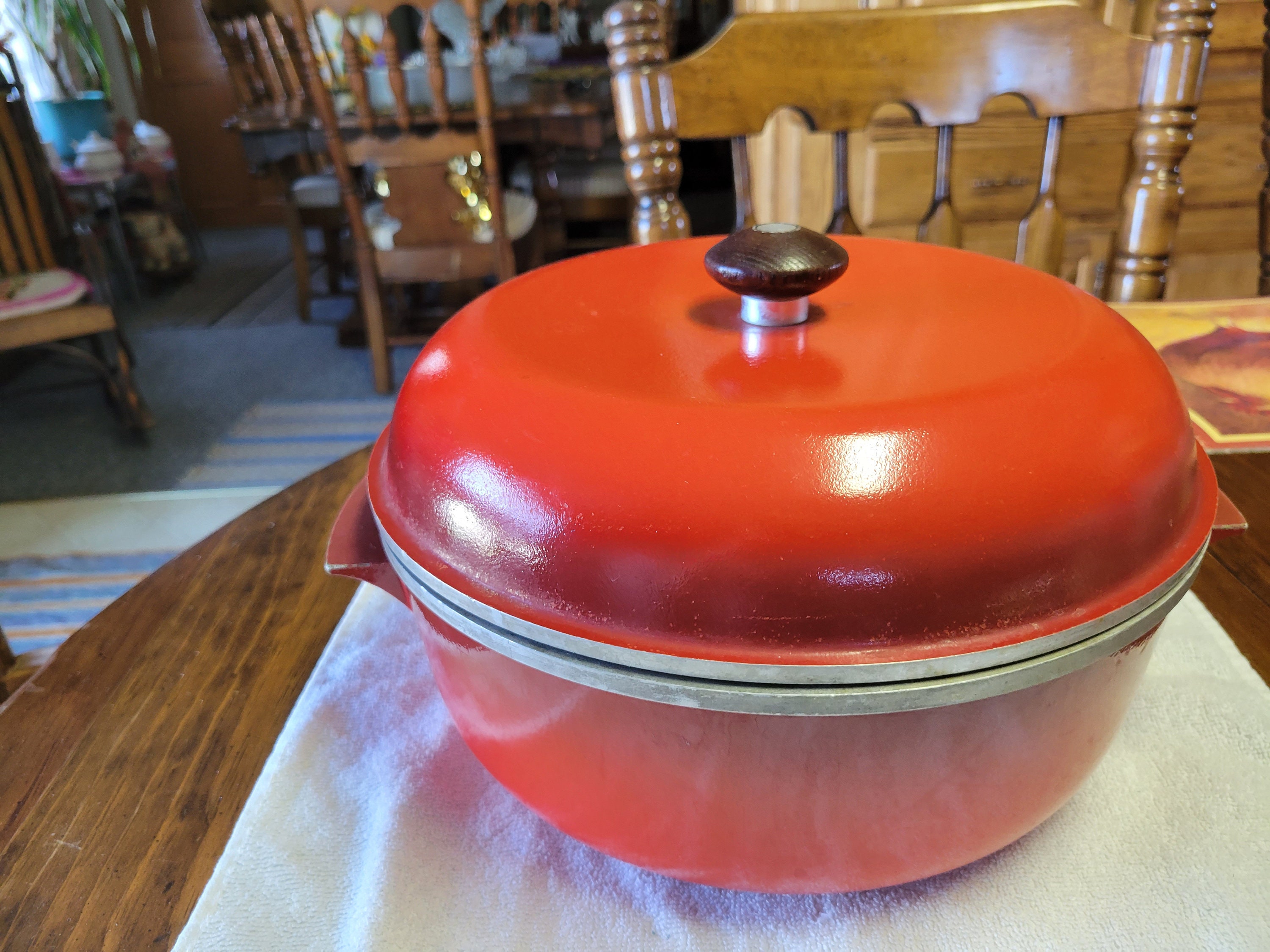 Aluminum Dutch Oven Pot with Glass Lid Granit ultra (red)
