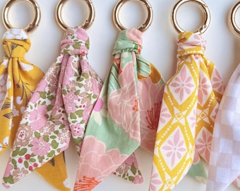 Floral Fabric Keychain, Scarf Keychain, Bag Charm, Purse Accessories – Belt Loop Keychain, Key Holder