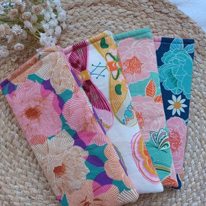 Eyeglasses case, Sunglasses case, glasses sleeve, fabric sunglasses case, soft eyeglass case, floral fabric eyeglasses case, glasses holder
