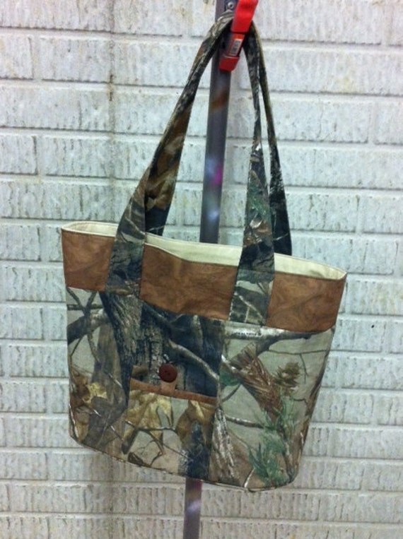 Items similar to Awesome Camo Purse for your Country Girl on Etsy
