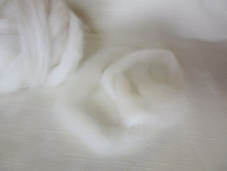 for Spinning Nuno Felting or Needlefelting 4 oz Pkg Roving Stachys White Alpaca ULTRA FINE