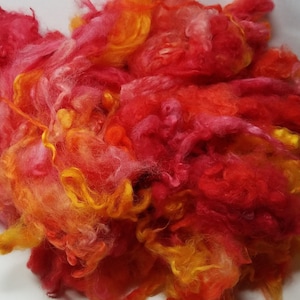 Hand Washed Hand Dyed Uncarded 100 Percent Alpaca Fiber 4oz Blazing Sunset 3 to 4 inch Staple Length