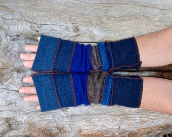 Beautiful wristwarmers in shades of blue and brown, wool, cashmere, acrylic, gloves for women, gift for her