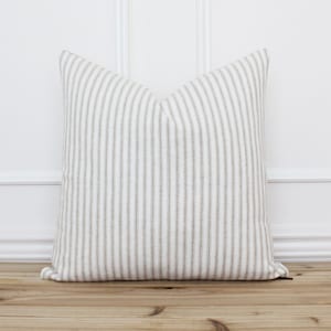 Copricusci a righe abbronzate • Cuscino decorativo a righe beige • Copertura del cuscino • Copricusci di dimensioni personalizzate • Copertura del cuscino fatta a mano / Scout