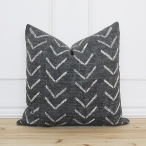 Black Mud Cloth Pillow Cover •  Black and Beige Pillow Cover • Decorative Lumbar Pillow • Farmhouse Pillows • Throw Pillow Covers | Wyatt