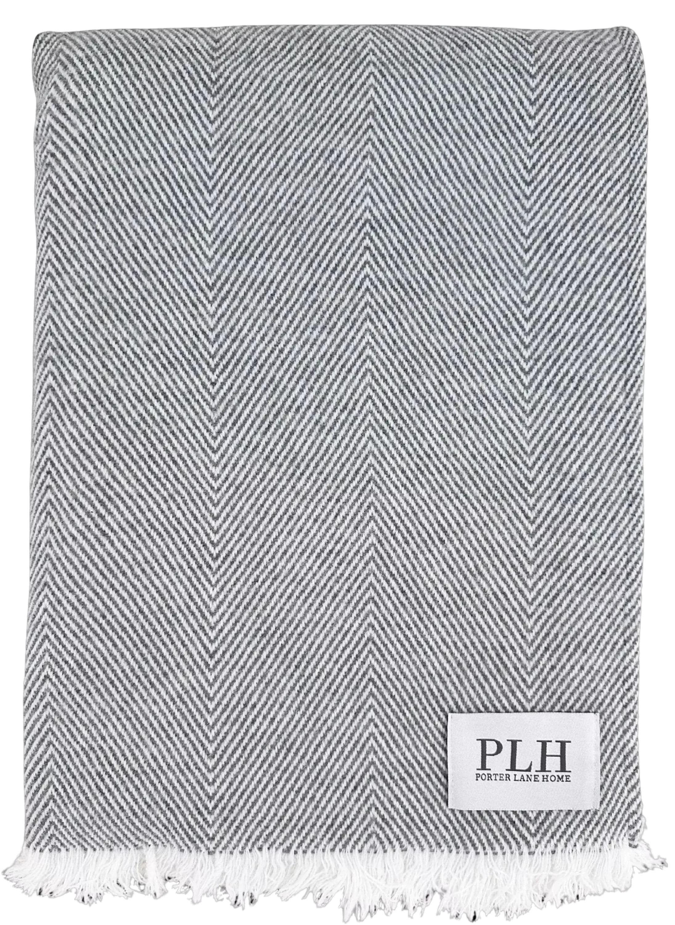 Herringbone Throw Blanket | Classic Chevron Pattern, Soft Lightweight Throw, Home Comfort | Neutral Palette, 60"x72"