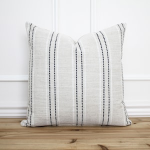 X Pattern Pillow Cover