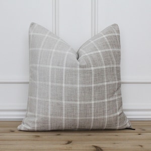 Kussensloop met geruit chenillepatroon • Grijze geruite sierkussen • Decoratief kussen • Grijze kussensloop • Kussensloop boerderij || Landon