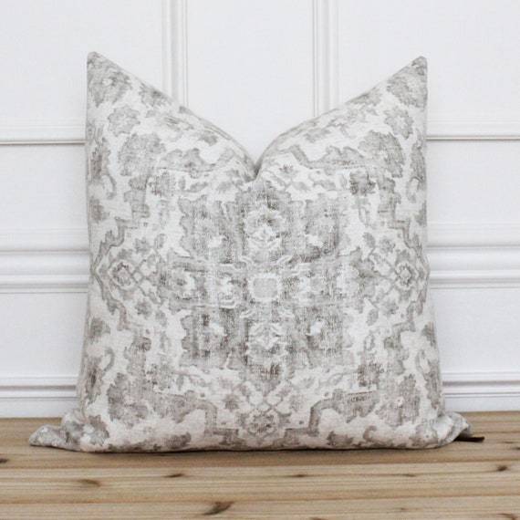 Medallion pillow covers cheap