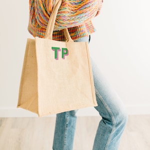 Personalized bridesmaid bags embroidered jute tote bridesmaid gift bags custom name jute bag monogrammed jute tote bag beach tote burlap bag