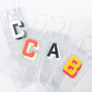 Stylish acrylic wine bag with personalized initial for gifting