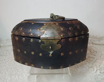 Vtg Wood pirate Treasure Chest Trinket Box Brass Hinge rivet Detail Gothic