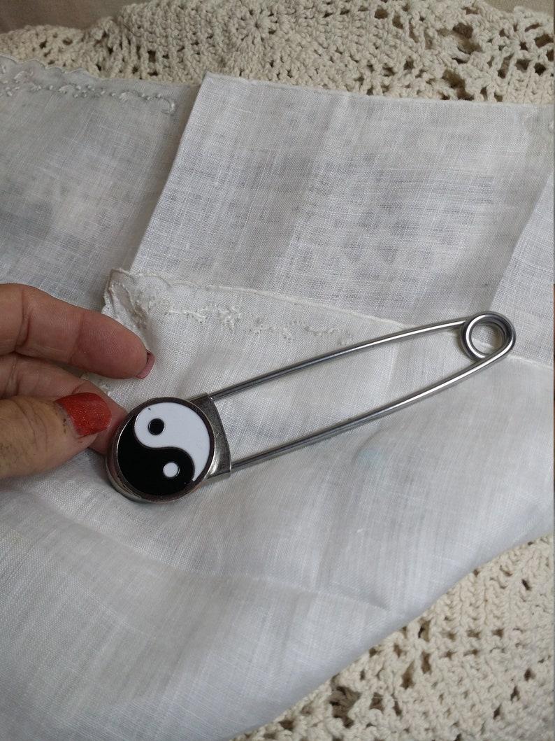 Pin Decoration Large Finding 5 inch safety pin Safety pin Balance Ying Yang Gift Silver
