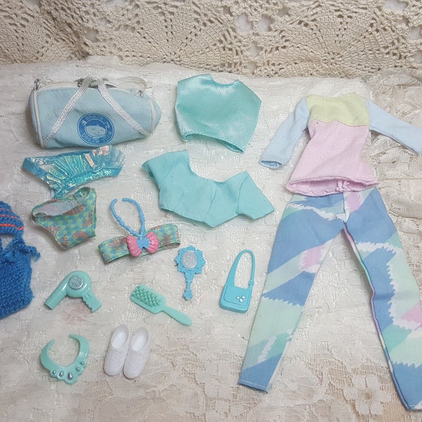 Barbie Swimsuit P.Js Clothes Accessories Baby Blue Duffle Bag Necklace Mirror Purse Brush Blow Dryer Shoes Lot