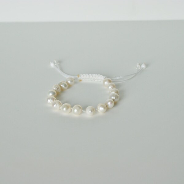 Bracelet blanc Fresh Water Pearl Shamballa