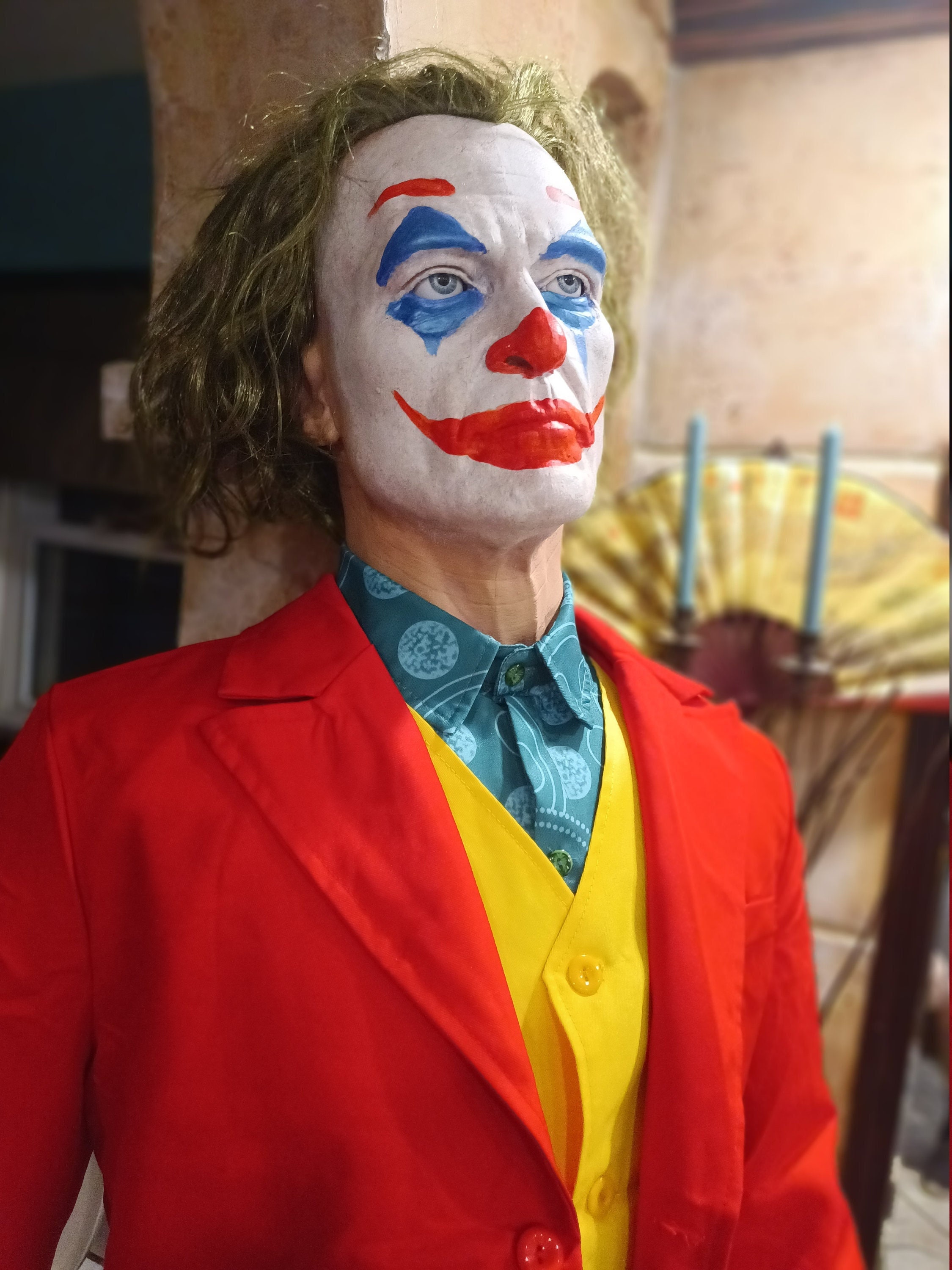 jokerunico fakes3 JOKER Arthur Fleck Joachin Phoenix BATMAN ife sized statue horror prop -  Etsy 日本