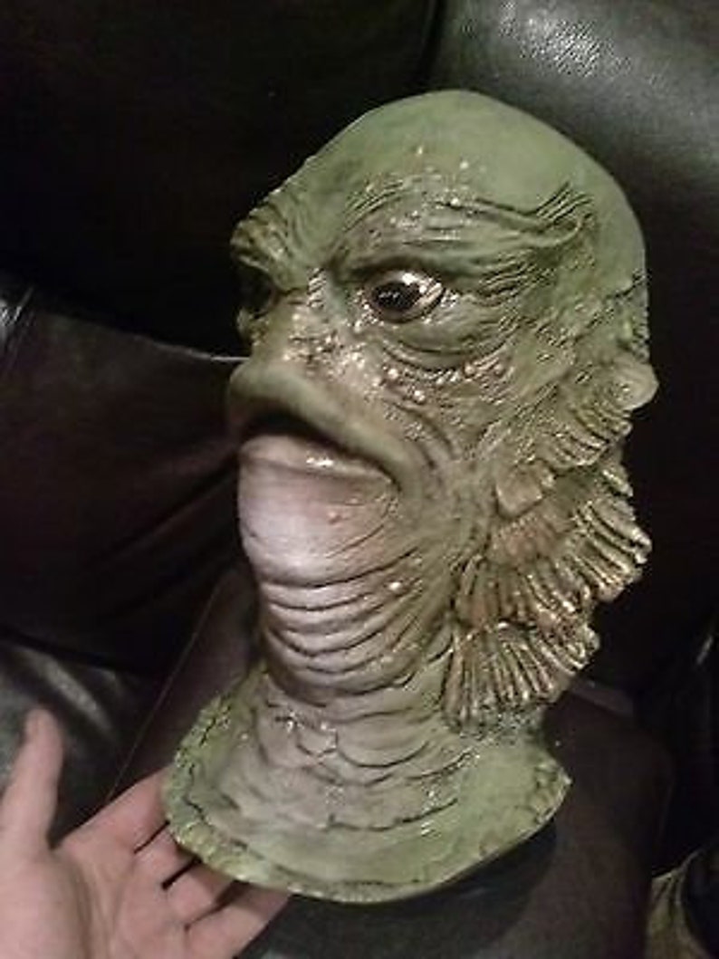 Creature from the black lagoon Gillman life size head bust horror image 4