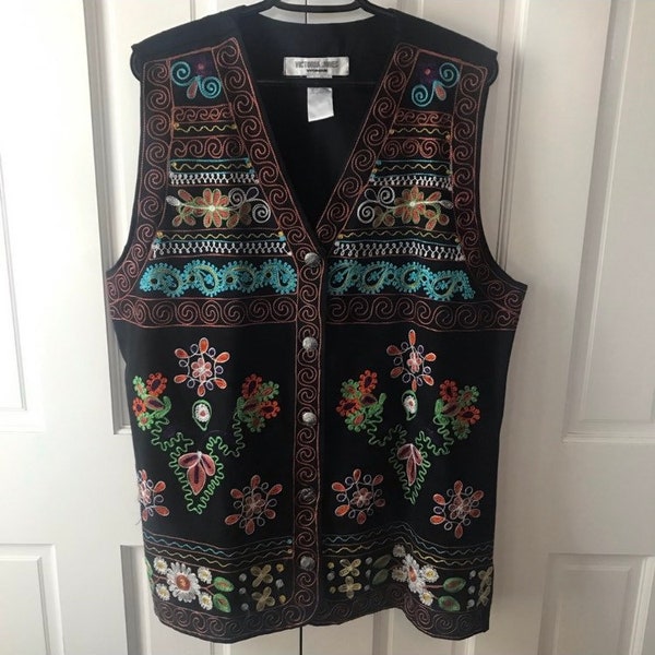 Vintage bohemian suzani embroidered vest
