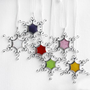 Colorful Stained Glass Snowflakes, Silver Snowflake Decoration, Winter Ornaments, Christmas Tree Ornaments, Winter Wedding Decor immagine 1